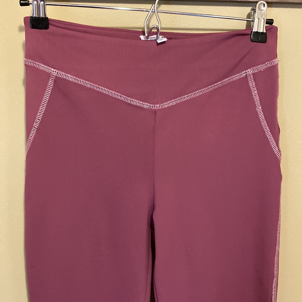 Fashion Nova athletic set size Med - Picture 7 of 8